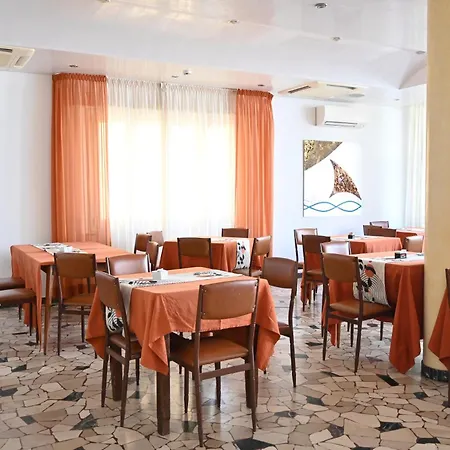 Hotel Ardea 3*